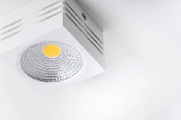 SPOT LED SOBREPOR VIENA 10W 3000K PT. - Image 6