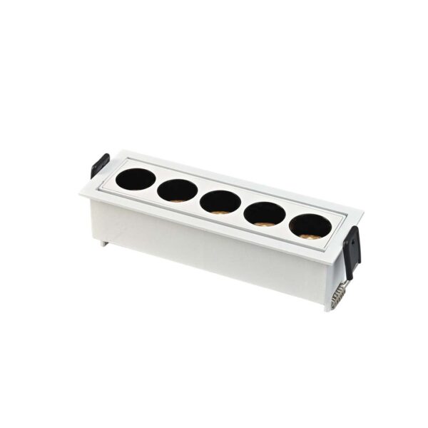 DOWNLIGHT EMBUTIR POWERUS DIR 35° 10W 3000K IRC>90 BR. - Imagem 3